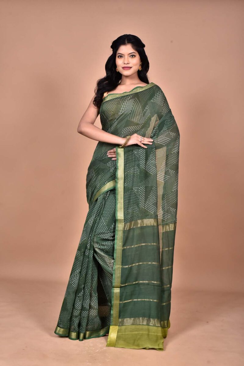 Silk Cotton Saree with Hand Screen Print  (Dark Green )