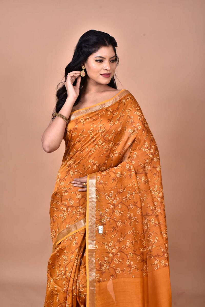 Silk Cotton Saree with Hand Screen Print  (Dark Yellow)