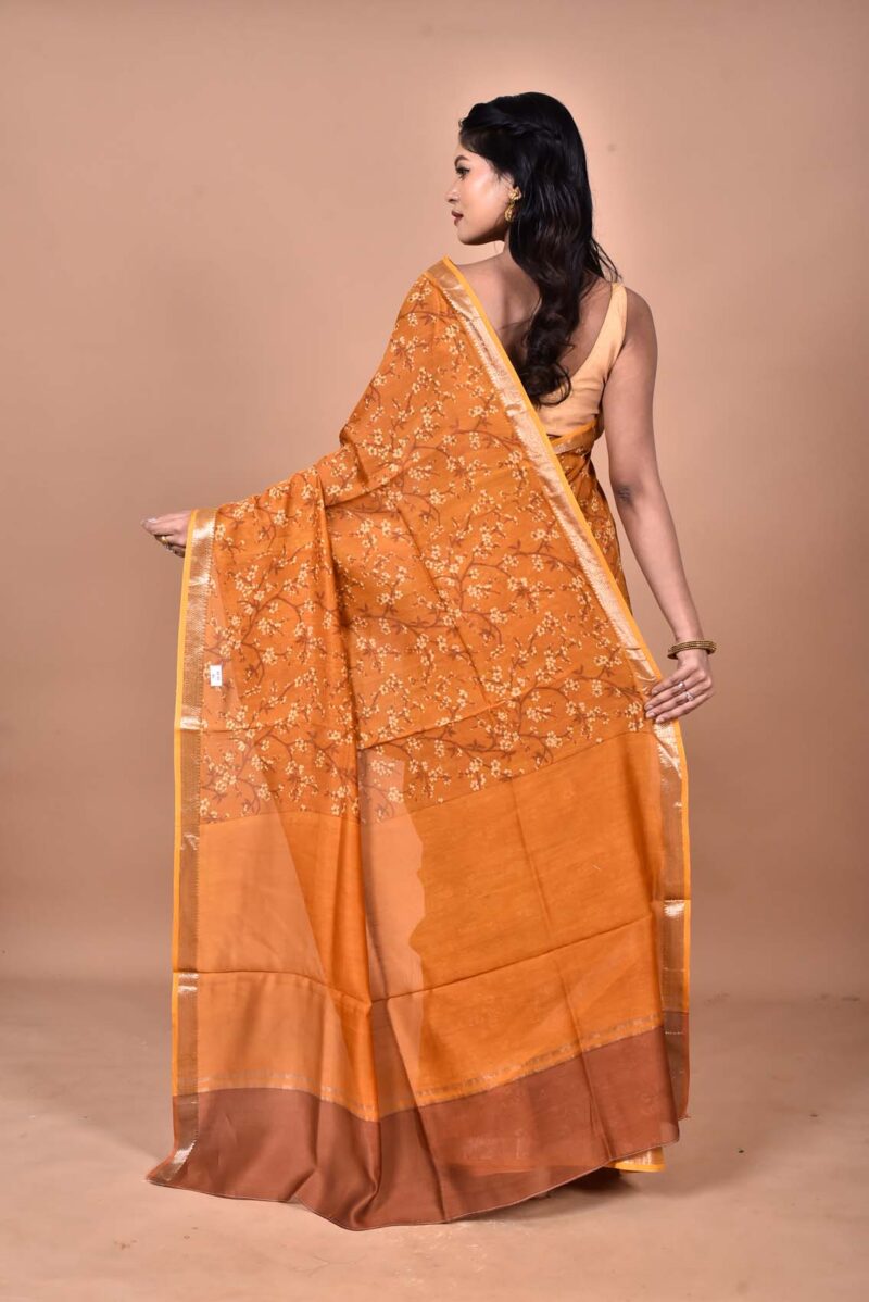 Silk Cotton Saree with Hand Screen Print  (Dark Yellow)