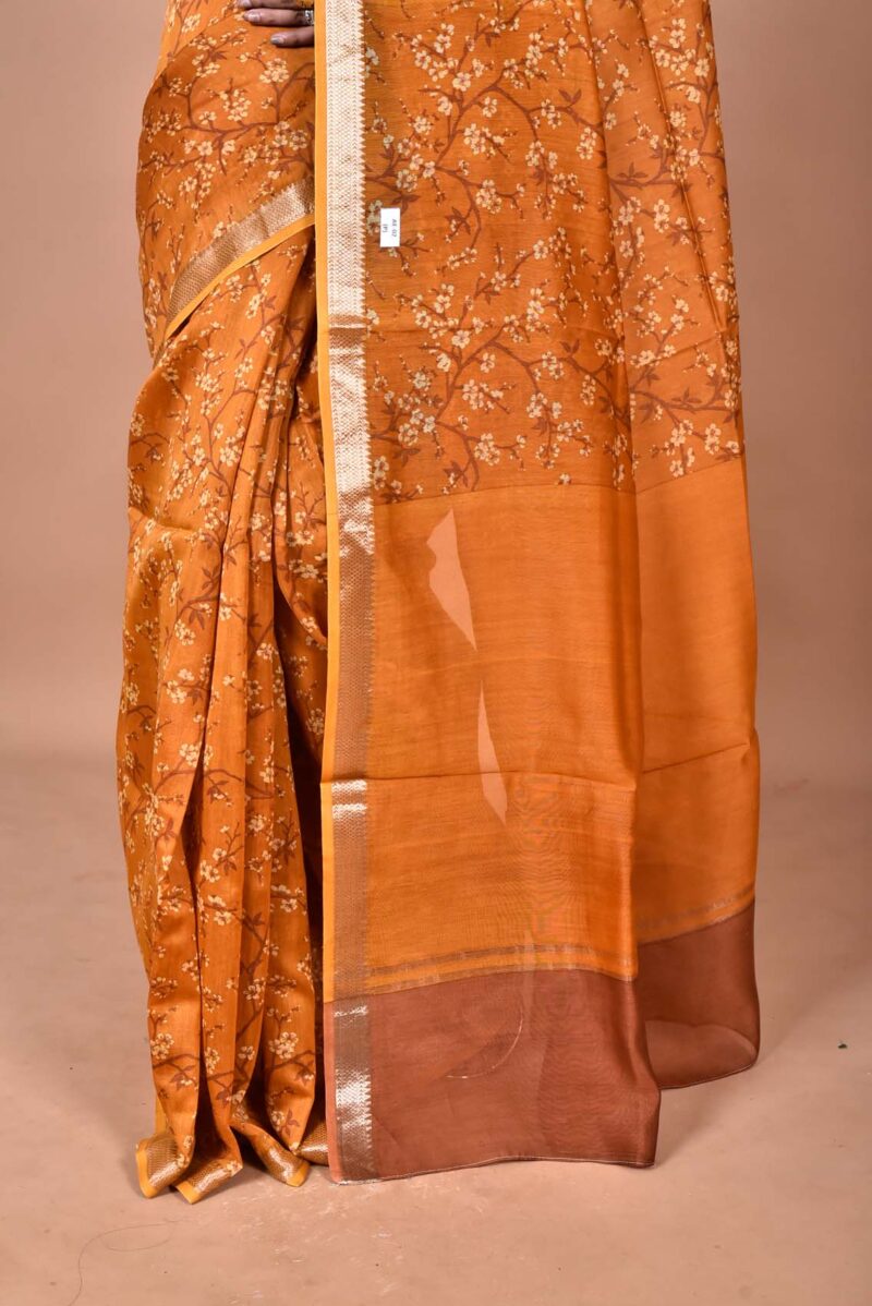 Silk Cotton Saree with Hand Screen Print  (Dark Yellow)