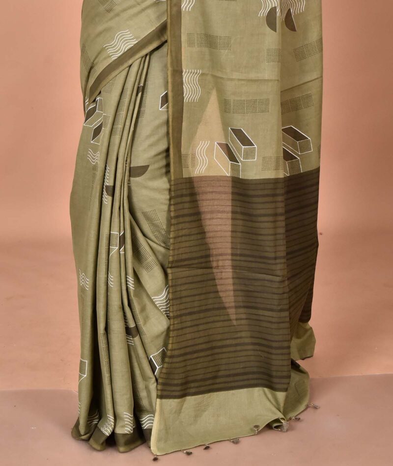 Cotton MulMul Sarees with Hand Screen Prints (Green )