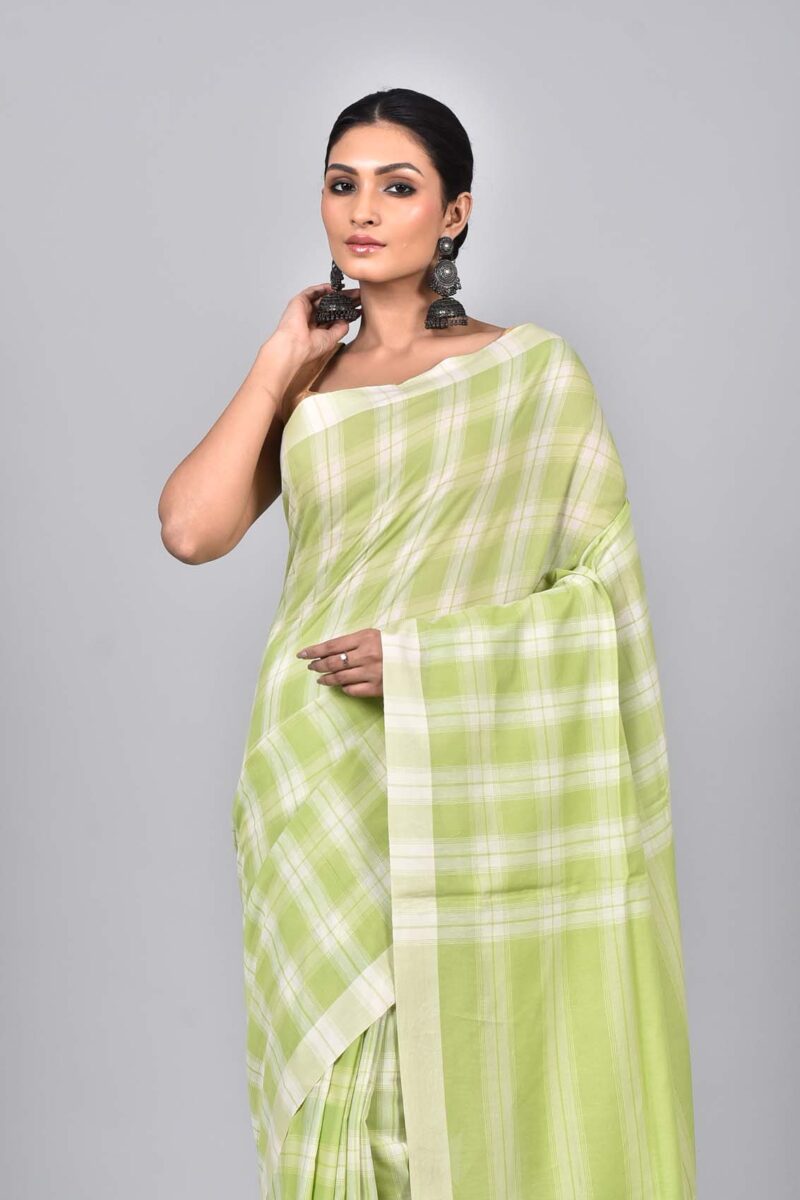 Superior Giza Cotton Yarn Dyed Woven Saree (Light Green)