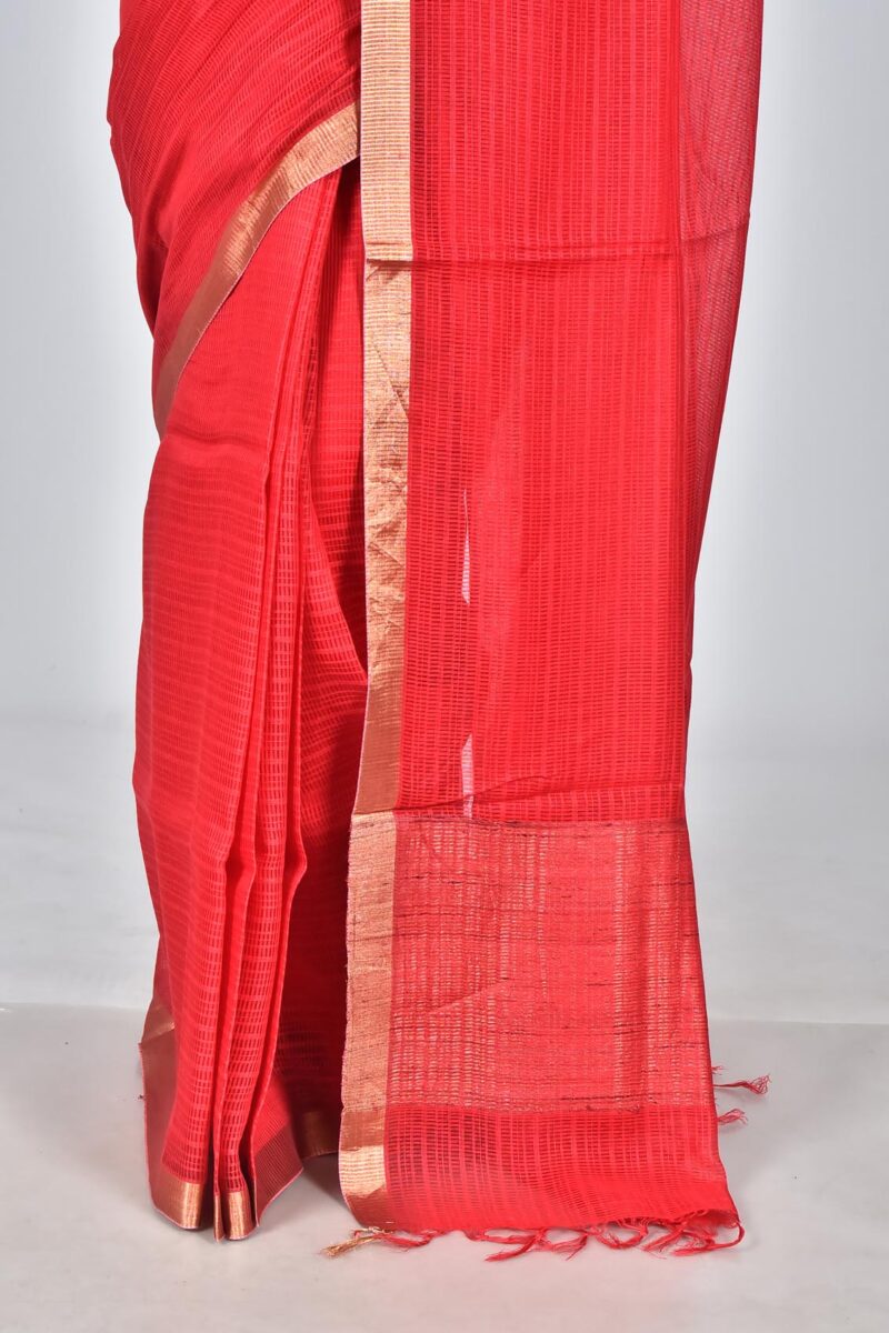 Silk Tassar Matka Textured Woven Saree (Red)