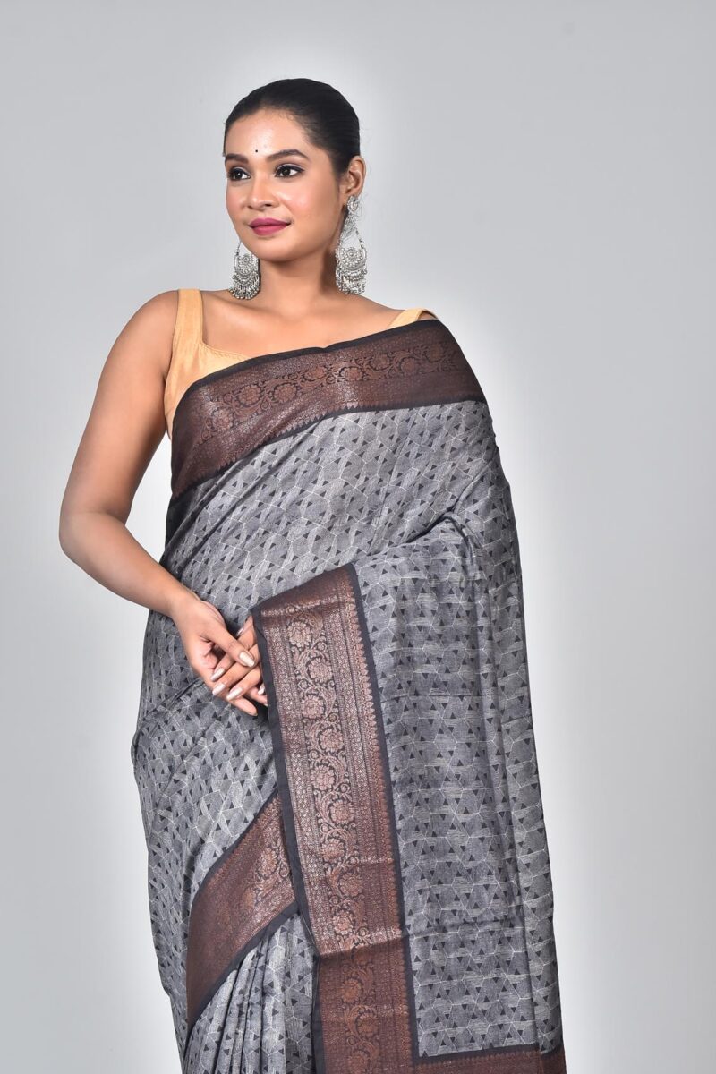 Silk Moonga Woven Saree with Jacquard Border Palla and Print (Black)