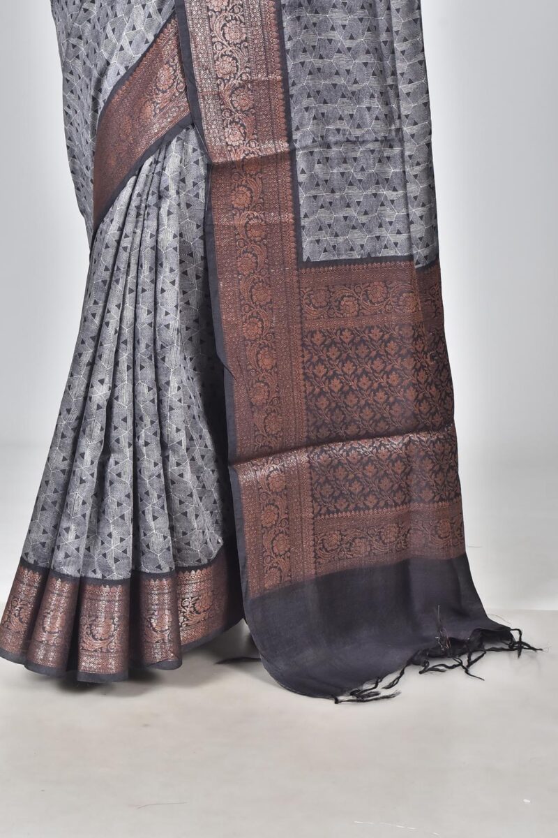 Silk Moonga Woven Saree with Jacquard Border Palla and Print (Black)